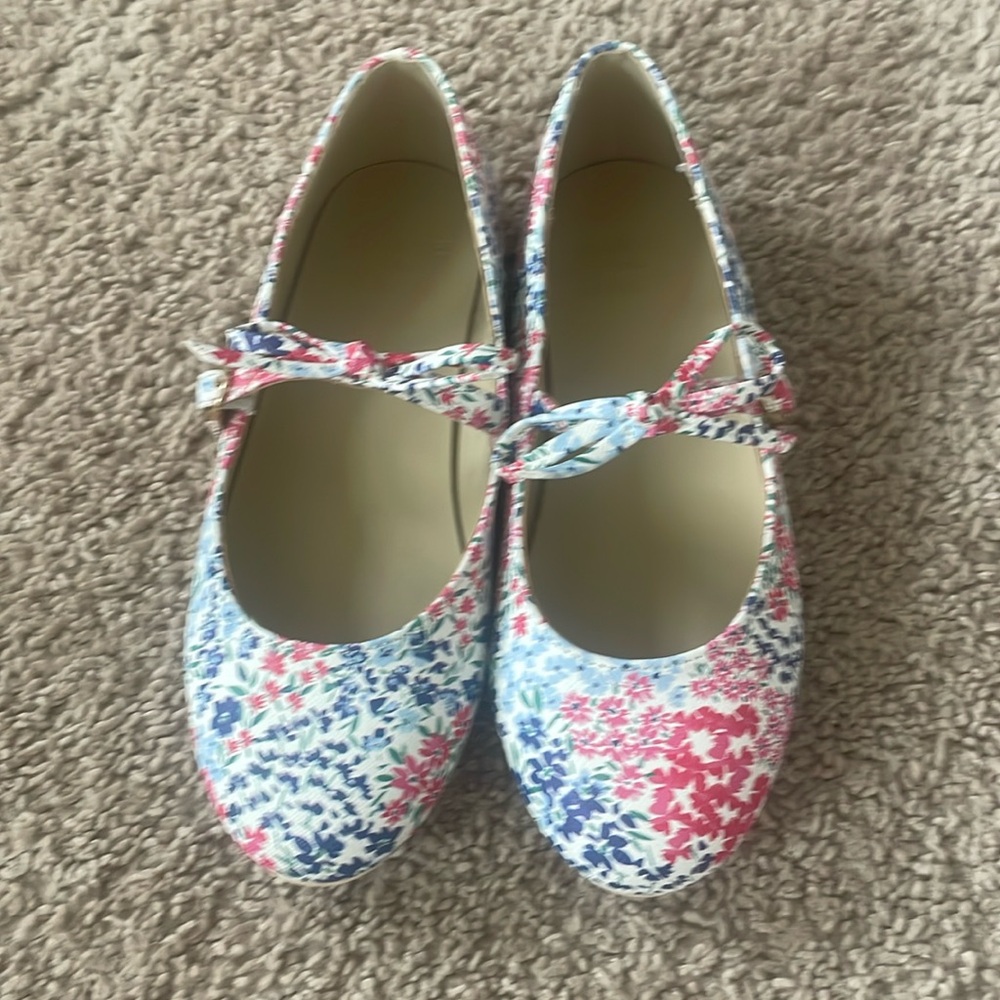 Kids shoes